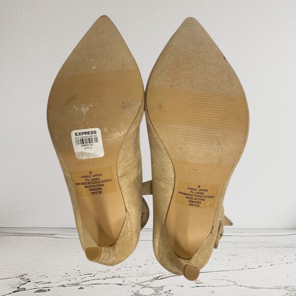 Brand New Store Display Express Women's Size 6 Nude Pump Heels Pointed Toe - Picture 5 of 6
